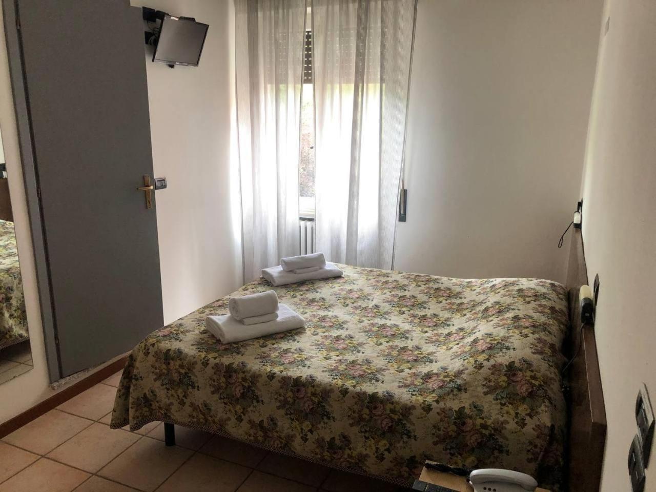 Be Me Hotel Helvetia Tabiano Terme Exterior photo