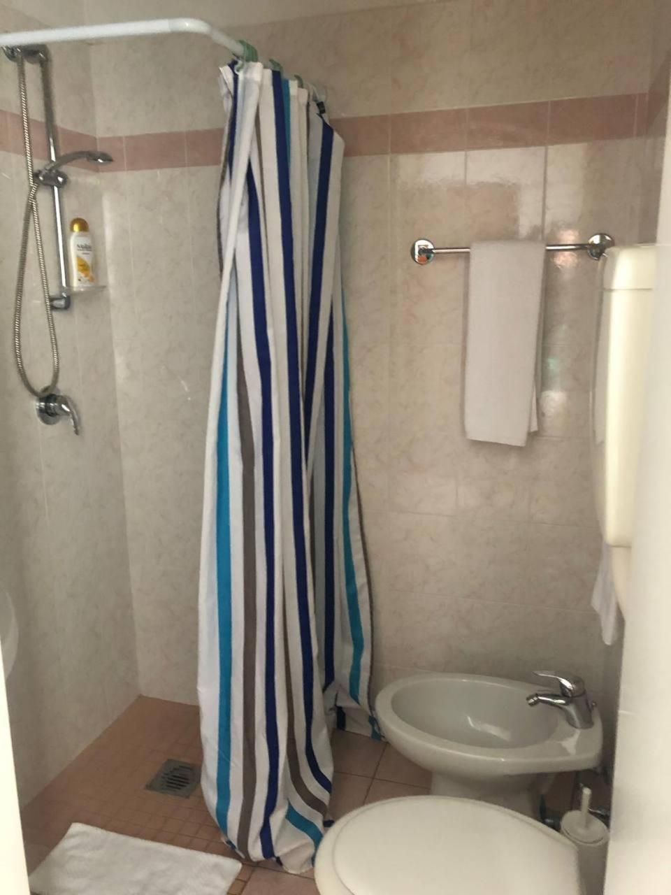 Be Me Hotel Helvetia Tabiano Terme Exterior photo